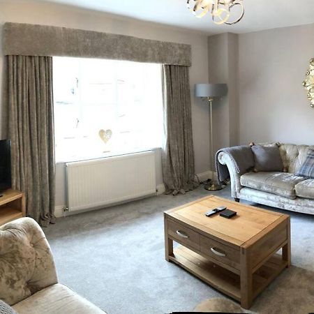 Stunning Apartment In The Heart Of Broadway 브로드웨이 외부 사진