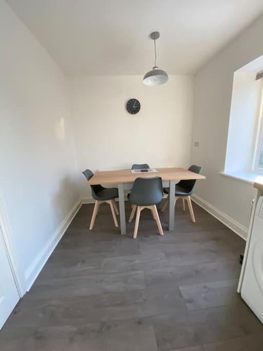Stunning Apartment In The Heart Of Broadway 브로드웨이 외부 사진